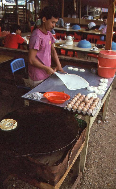WT 0700 117-30 Malaysia Roti Man.jpg